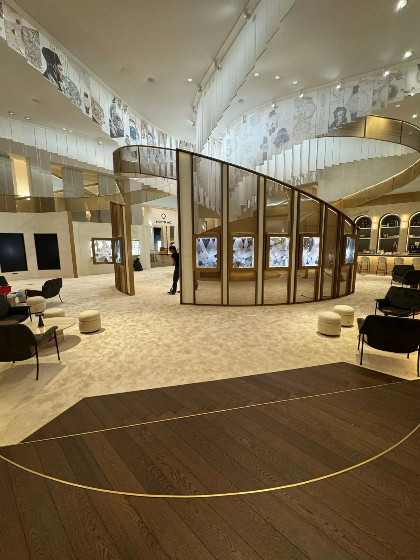 Proyecto de stand y arquitectura contemporánea
